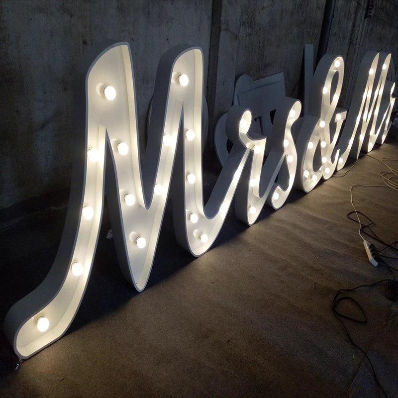 marquee letter sign