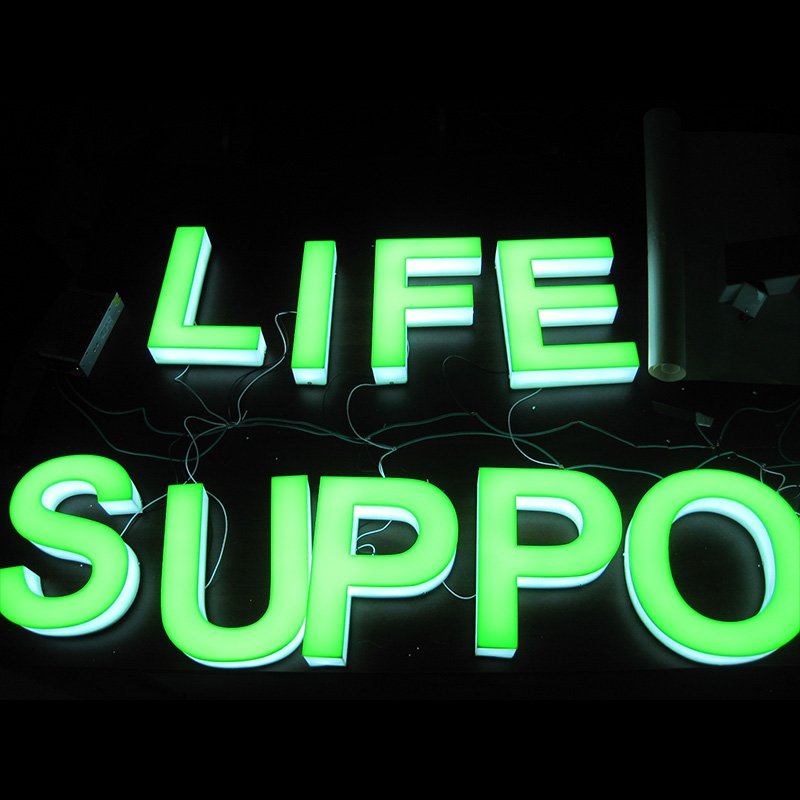 signage letters outdoor